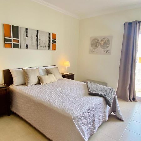 Apartamento T1 Flamingo - Portimao - 1,5 Km Da Praia Exterior photo
