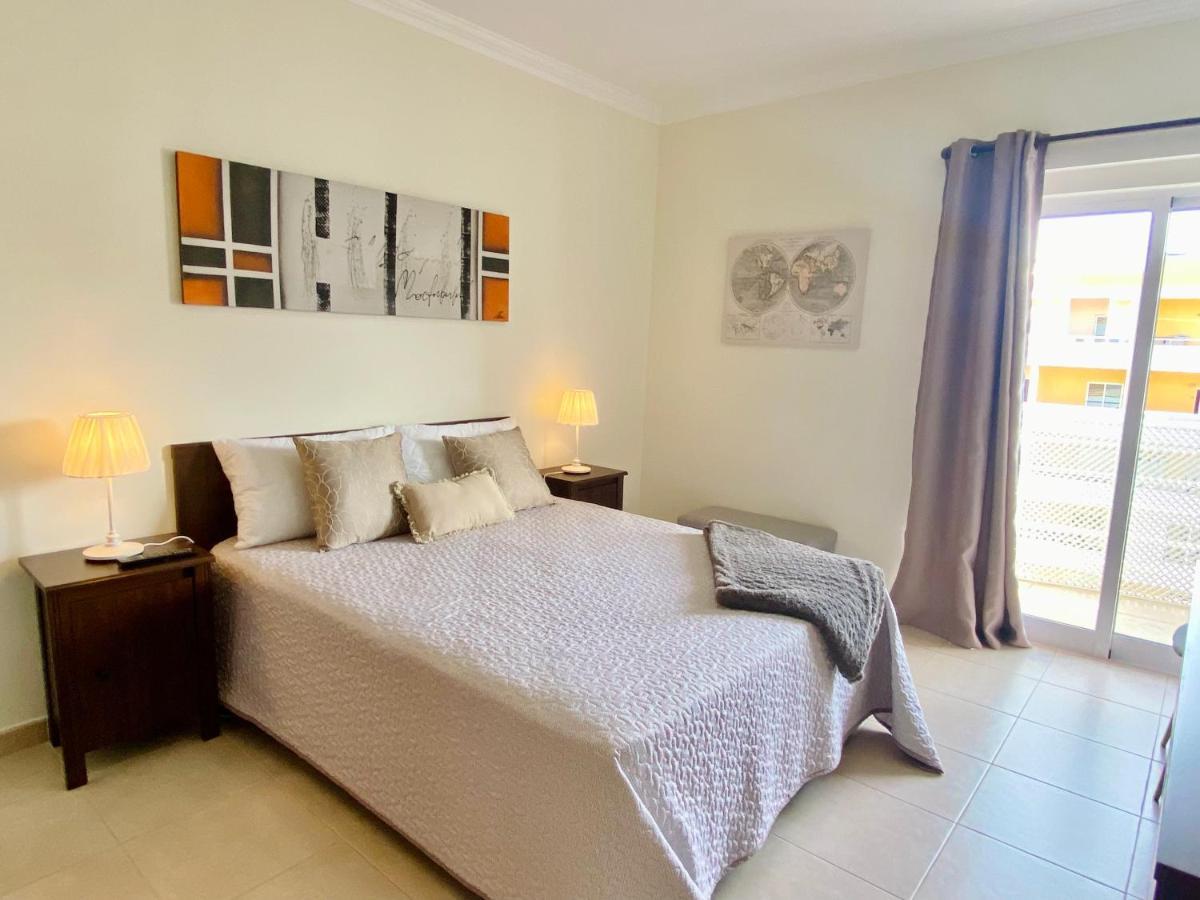 Apartamento T1 Flamingo - Portimao - 1,5 Km Da Praia Exterior photo